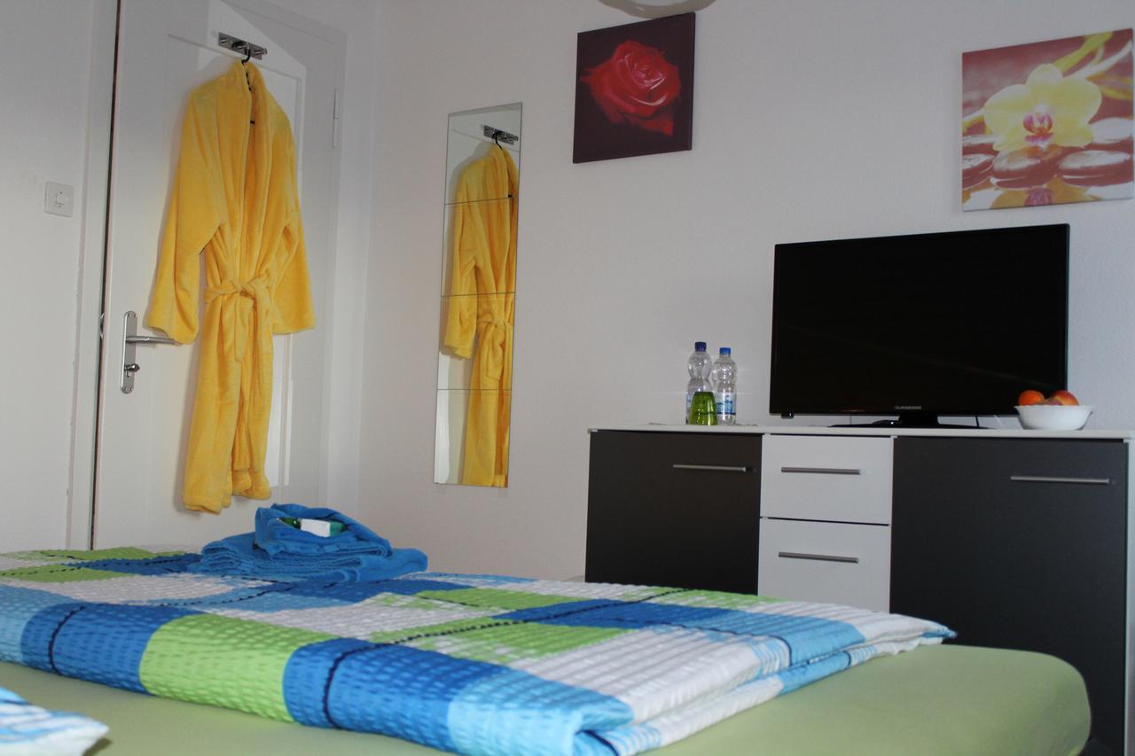 Schlicht & Einfach Traumhaft Bed and Breakfast Unterkulm Buitenkant foto